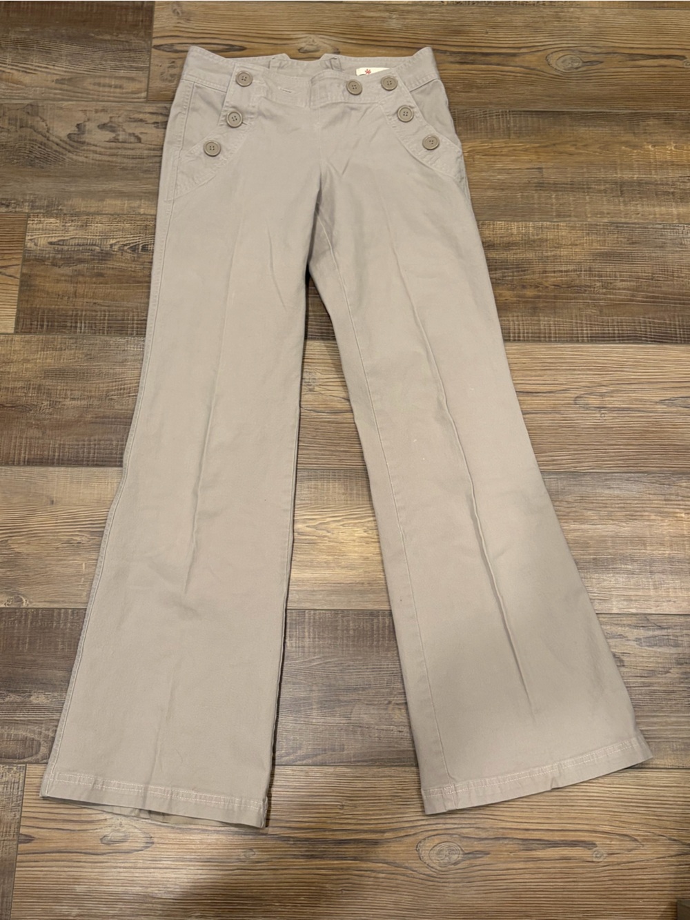 Tulle Chino‎ Cotton Flare Low Rise Pants with Button Accents